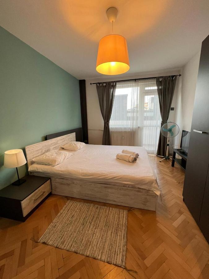 Al Malina 3Bdr Family Apt With Parking Space Near Airport And Iec Sofia Exterior photo