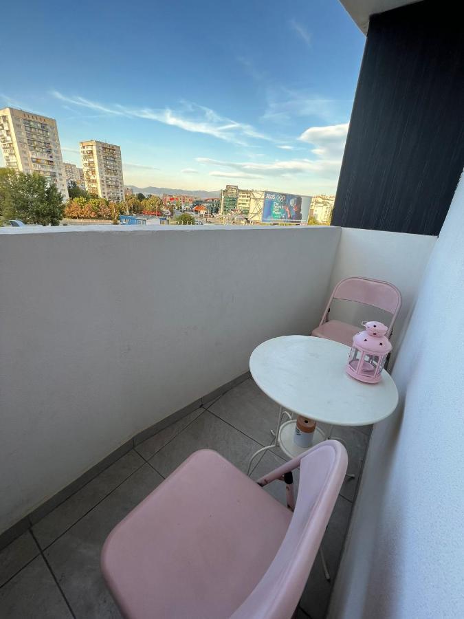 Al Malina 3Bdr Family Apt With Parking Space Near Airport And Iec Sofia Exterior photo