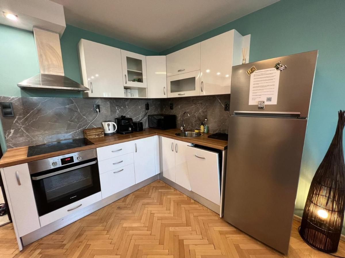 Al Malina 3Bdr Family Apt With Parking Space Near Airport And Iec Sofia Exterior photo